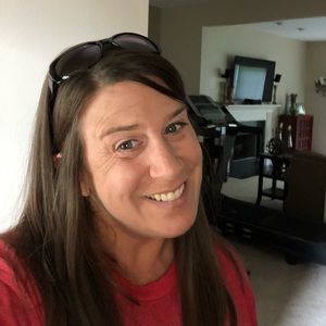 Meet your Posher, Lindsey